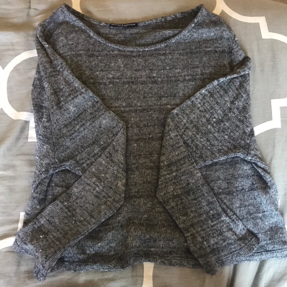 Stylish Brandy Melville top!